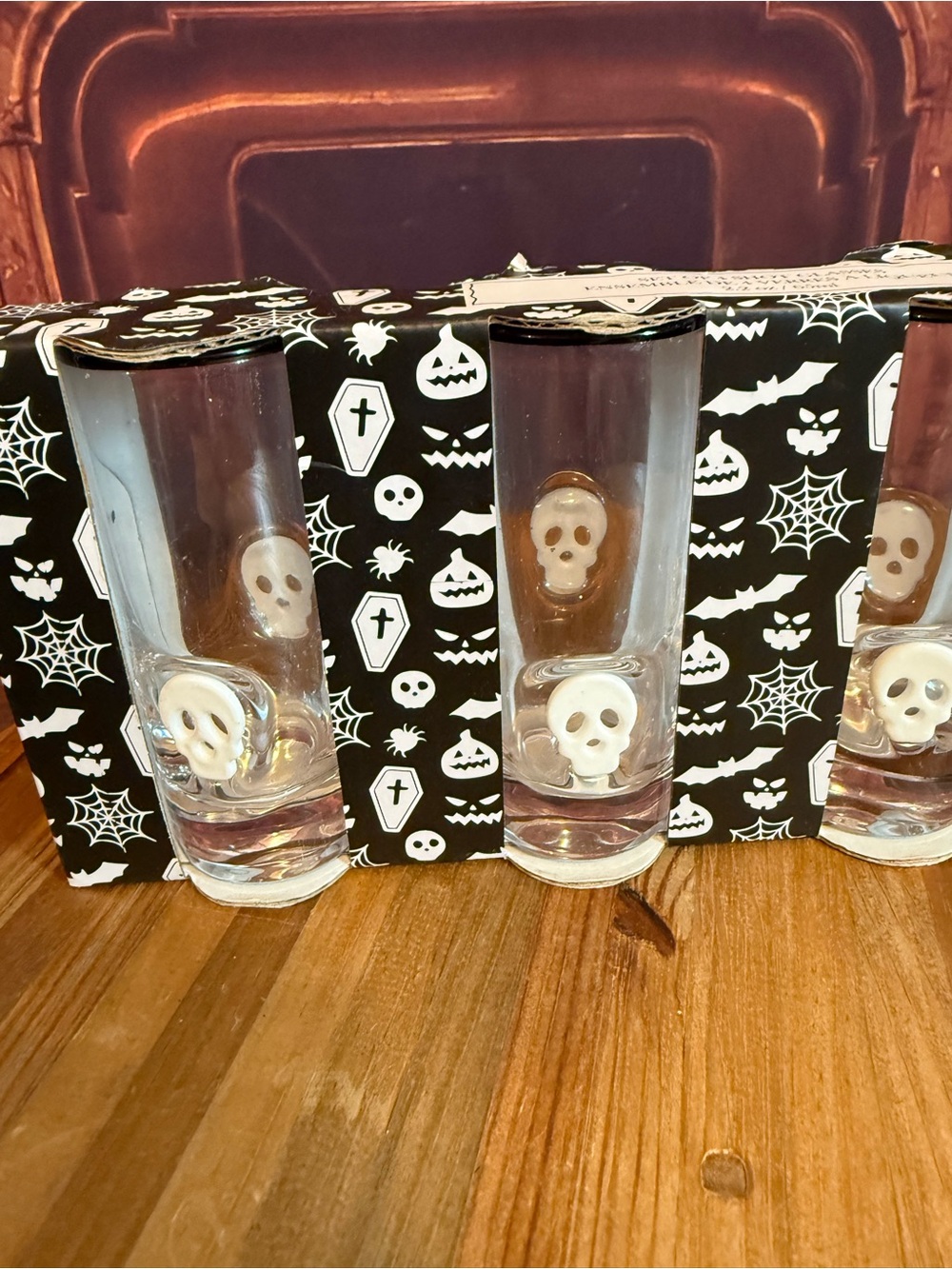 Halloween Summerween Bar White Skull Shot Glass Set of Four NWT - Picture 4 of 12